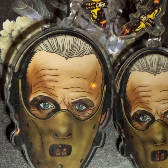 Silence of the Lambs-Hannibal Earrings - Picture 2 of 5